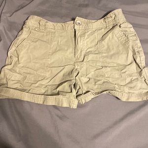DKNY khaki shorts